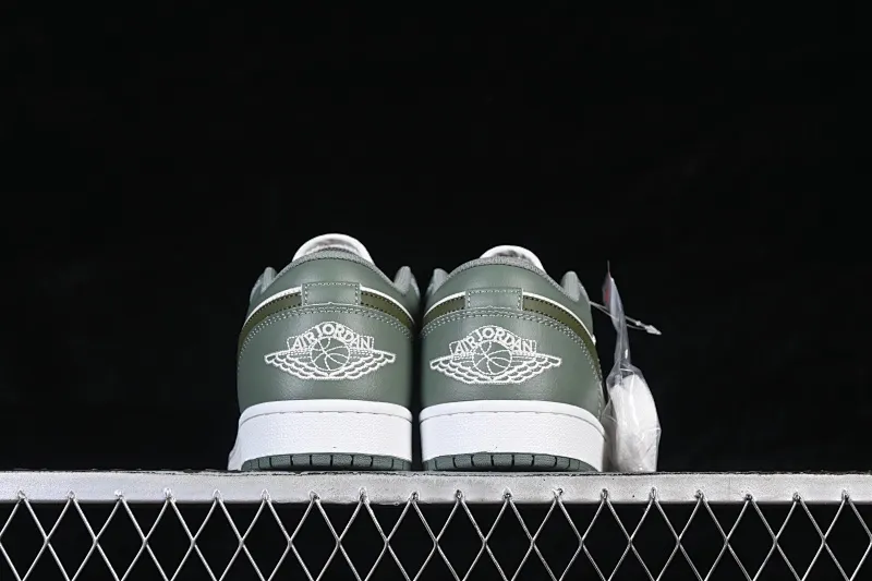 All categories Air Jordan Jordan series basketball shoes Air Jordan 1 Low High-end customized low-top sneakers Air Jordan 1 Low AJ1 Joe 1 meter white and green low-level cultural casual sneakers 553558-300